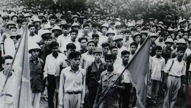 Từ năm 1970 đến 1972, theo lệnh tổng động viên, hàng nghìn sinh viên các trường đại học lên đường nhập ngũ, bổ sung lực lượng chiến đấu cho chiến trường.
