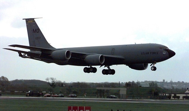 Chiếc Boeing KC-135R Stratotanker