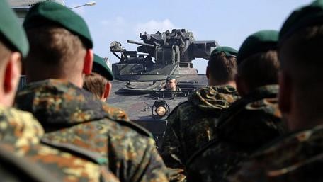 NATO lại “bày binh bố trận” uy hiếp Nga
