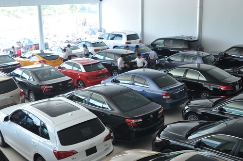 Xe hơi nhập khẩu có thể tăng giá vì thuế tiêu thụ đặc biệt.