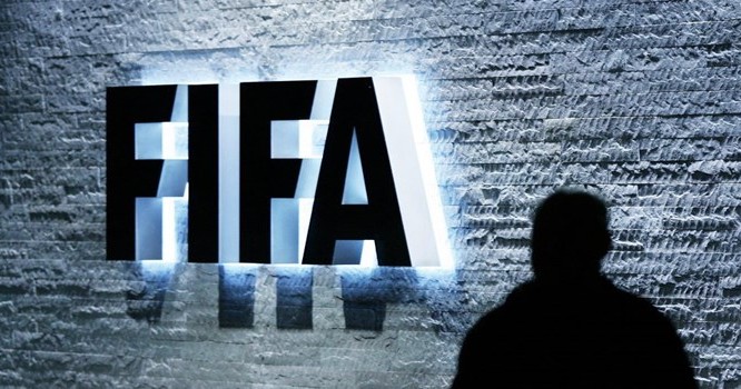 Interpol ra “thông báo đỏ” bắt sáu cựu quan chức FIFA