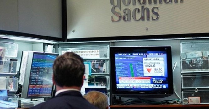Một văn phòng của ngân hàng Hoa Kỳ Goldman Sachs tại thị trường chứng khoán New York. Ảnh AFP/Chris Hondros/Getty Images