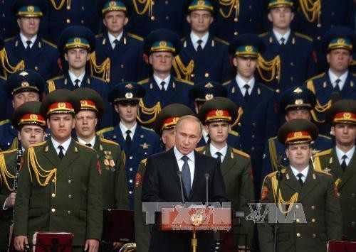 Tổng thống Nga Vladimir Putin phát biểu tại lễ khai mạc Triển lãm vũ khí và quân sự quốc tế Army 2015. Ảnh: AFP/TTXVN