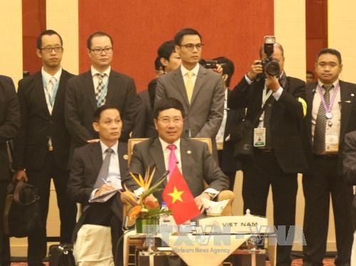 Phó Thủ tướng, Bộ trưởng Ngoại giao Phạm Bình Minh tại Phiên họp hẹp AMM 48. Ảnh: Kim Dung - Phóng viên TTXVN tại Malaysia