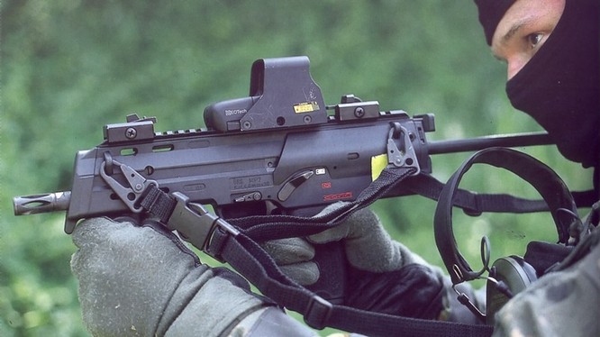 Vũ khí nguy hiểm dành cho khủng bố - súng tiểu liên cực ngắn Heckler & Koch MP7
