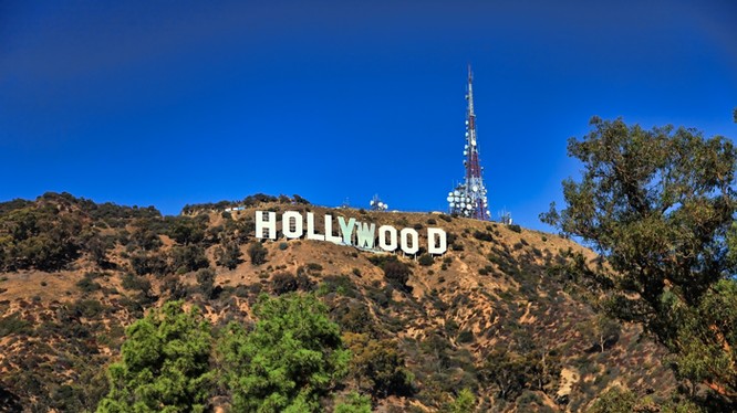 Những doanh nhân nào giàu có và quyền lực nhất Hollywood?