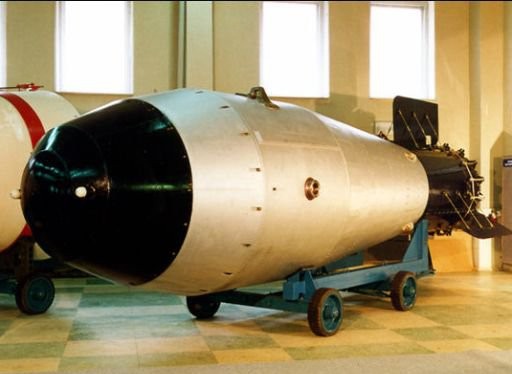 Bom B, vũ khí nhiệt hạch với đương lượng nổ 100MT