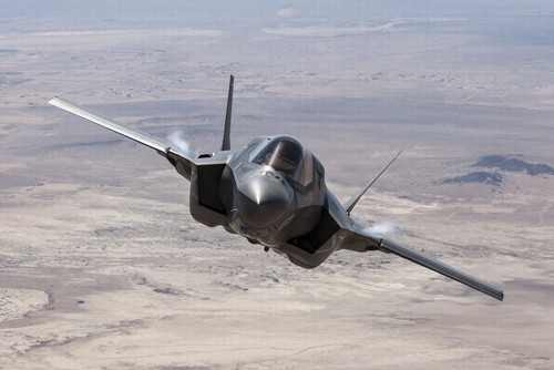 Tiêm kích thế hệ 5 "Tia chớp" F-35 của Mỹ. Ảnh: Washington Post