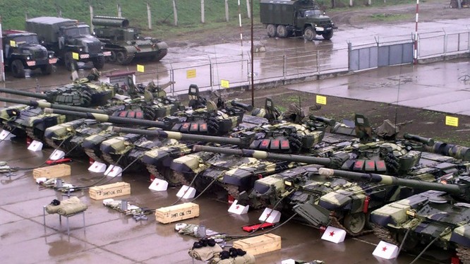 Xe tăng của lữ đoàn BBCG số 18 Nga