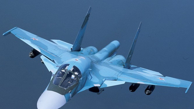 Cường kích mang bom Su-34