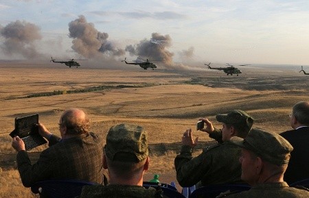 Nga tiến hành hơn 2000 cuộc tập trận chiến thuật