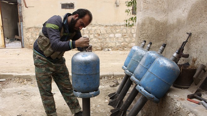 Những vũ khí khiến chiến binh IS bỗng dưng... "tự sát”! 