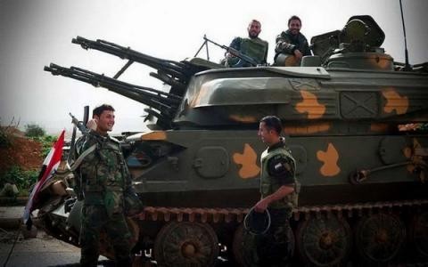 Pháo phòng không tự hành ZSU-23 khạc lửa khiến chiến binh IS tháo chạy