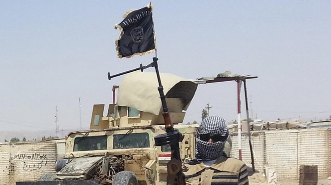 Lực lượng an ninh Iraq thu được một lượng tiền khổng lồ từ IS