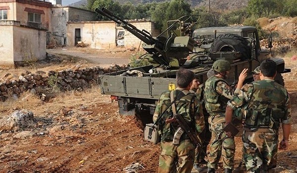 Dồn dập tấn công, quân đội Syria đẩy IS vào hoảng loạn