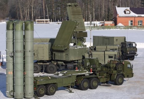 Nga đưa hệ thống tên lửa siêu hiện đại S-400 đến Syria