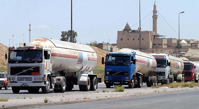 Xe bồn của Thổ Nhĩ Kỳ chở dầu cho IS