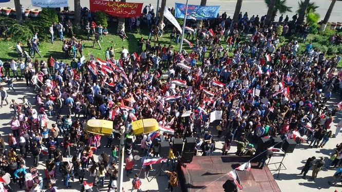 Người dân biểu tình ủng hộ chính quyền Assad và Nga