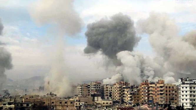 Quân đội Syria không kích dữ dội ngoại vi thủ đô Damascus