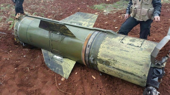 Quân đội Syria sử dụng tên lửa đạn đạo tấn công Al Nusra