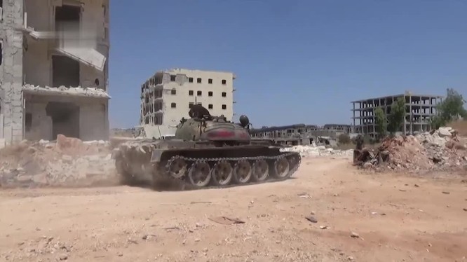 Video: Không quân Nga ném bom dữ dội thành phố Darayya