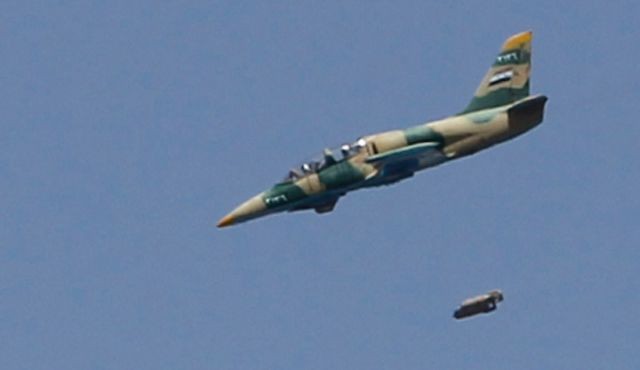 Không quân Syria ném bom cả IS lẫn Al Nusra ở Đông Lebanon