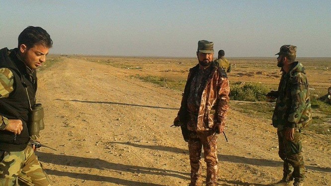 Lực lượng Tigers đánh chiếm cao điểm 800 ở Tây Palmyra