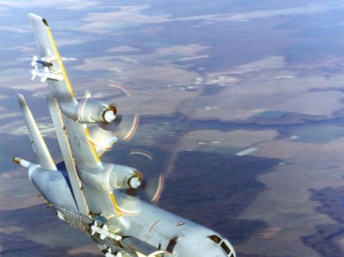 Kilo Việt Nam như 'hổ thêm cánh' với sát thủ P-3 Orion