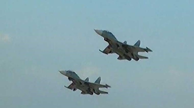 Video: Su-27 Việt Nam xung trận diệt địch trên Biển Đông 