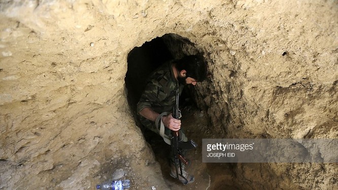 Video cuộc chiến đường hầm ở Syria 