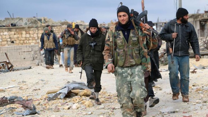 Lực lượng Hồi giáo cực đoan tấn công ở Latakia