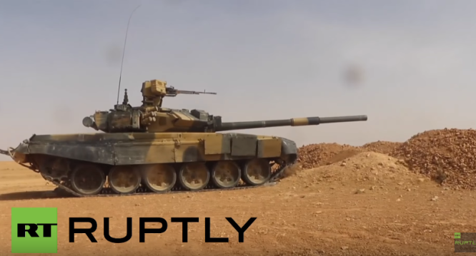 Video: Lực lượng vũ trang quân đội Syria tấn công trên sa mạc tỉnh Raqqa