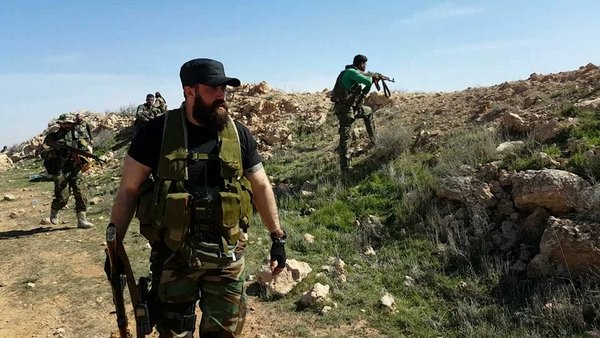 Video: Trung đoàn 555 quân đội Syria tiến công trên tỉnh Raqqa