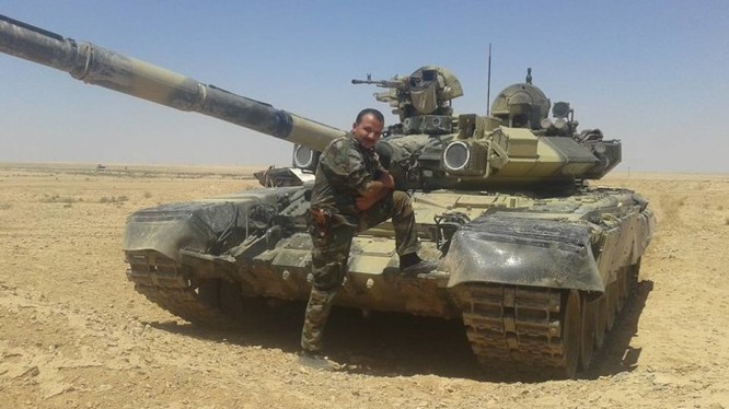 Lực lượng Diều hâu Sa mạc trên chiến trường Raqqa