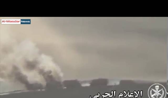 Quân đội Syria thiêu hủy xe chở dầu của IS