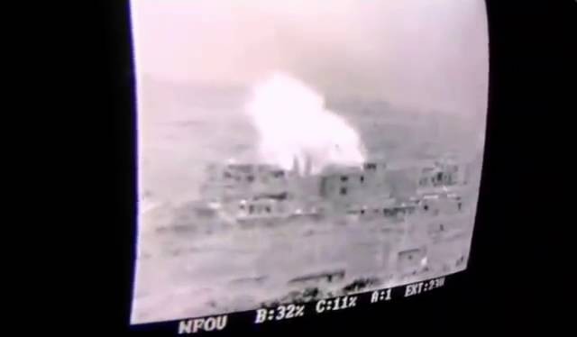 Màn hình điều khiển máy bay không người lái ghi lại cảnh tấn công mục tiêu bằng tên lửa đạn đạo Tochka