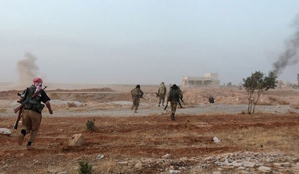 Nhóm chiến binh Jund Al-Aqsa (Al-Qaeda Syria) tấn công trên miền Bắc Hama