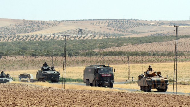 Quân đội Thổ Nhĩ Kỳ tấn công xâm lược miền Bắc Syria