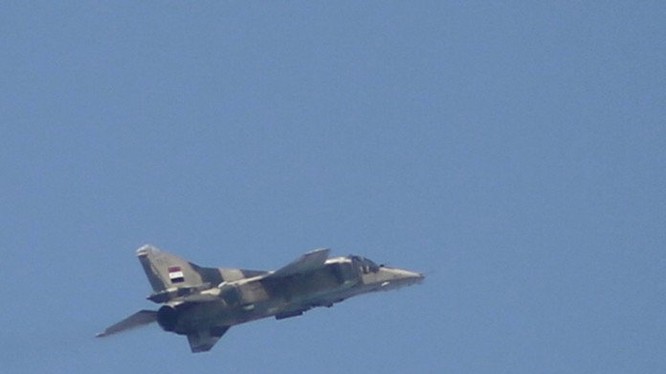 Máy bay ném bom quân đội Syria (ảnh minh họa)