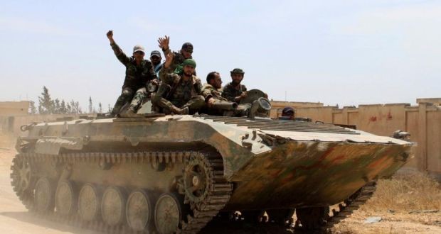 Xe thiết giáp quân đội Syria trên cao nguyên Golan