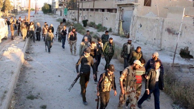 Lực lượng Hồi giáo cực đoan Jaish Al-Islam do Ả rập Xê út hậu thuẫn trong thành phố Douma, thủ phủ của lực lượng bạo loạn
