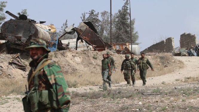 Binh sĩ quân đội Syria tiếp tục tấn công ở thành phố Aleppo