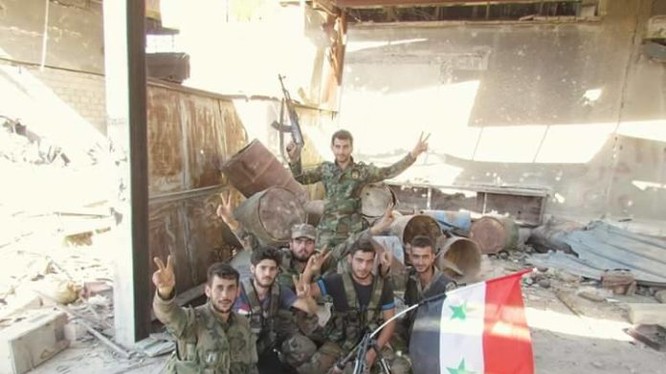 Các binh sĩ quân đội Syria 