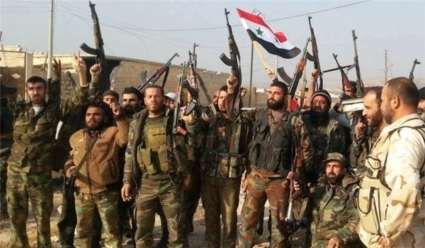 Binh sĩ quân đội Syria sau khi đánh bại cuộc tấn công đầu tiên của lực lượng Hồi giáo cực đoan.