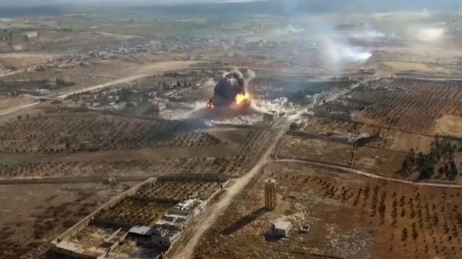 Một vụ đánh bom tự sát của lực lượng Hồi giáo cực đoan trên chiến trường Aleppo