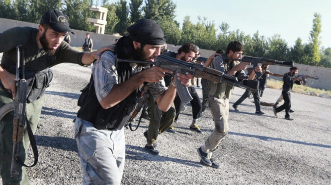 Nhóm chiến binh Hồi giáo cực đoan ngoại ô Damascus