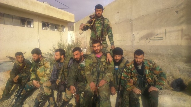 Binh sĩ lữ đoàn cơ giới 42 sau chiến thắng ở Tây Ghouta