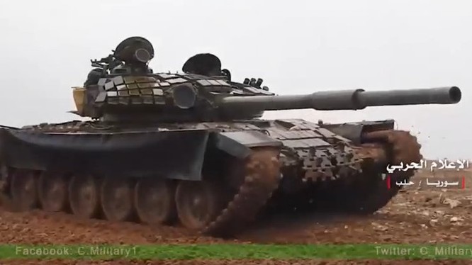Xe tăng T-72B trên chiến trường thành phố Aleppo
