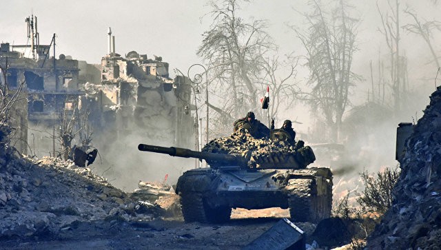 Xe tăng thuộc lực lượng Tigers tấn công ở Aleppo