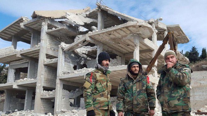 Binh sĩ quân đội Syria ở Aleppo sau khi thành phố được giải phóng